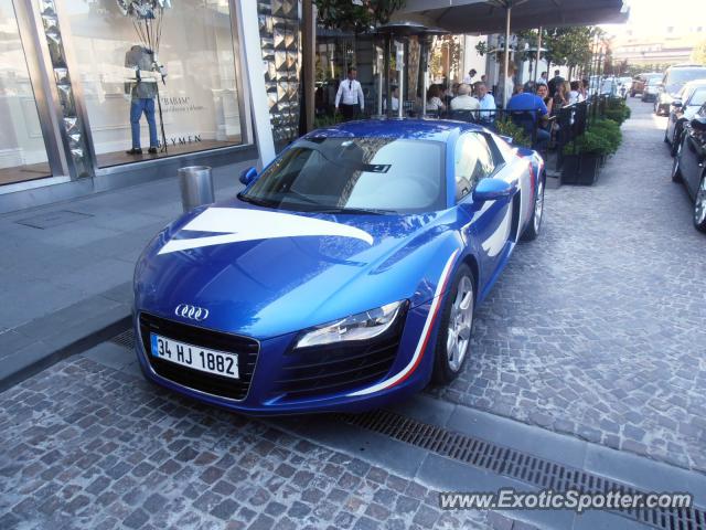 Audi R8 spotted in Istanbul, Turkey