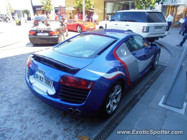 Audi R8 spotted in Istanbul, Turkey