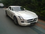 Mercedes SLS AMG