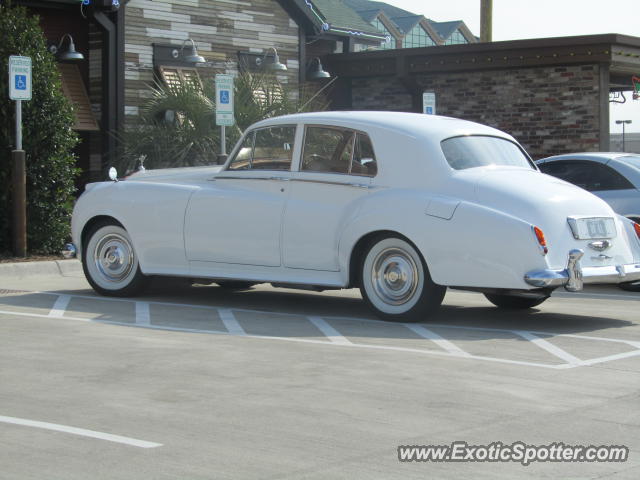 Rolls Royce Silver Cloud spotted in Dallas, Texas