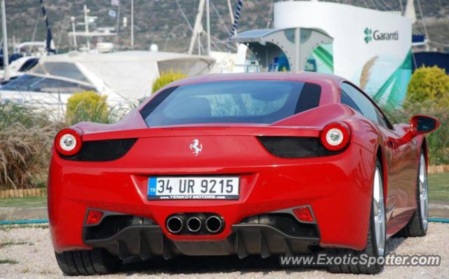 Ferrari 458 Italia spotted in Izmir, Turkey