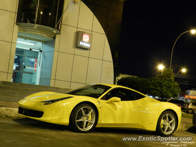 Ferrari 458 Italia spotted in Brasília, Brazil