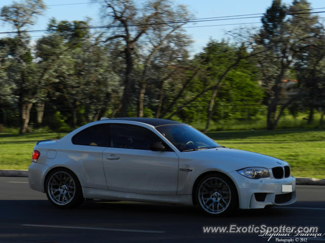 BMW 1M spotted in Brasília, Brazil