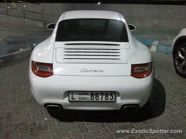 Porsche 911 spotted in Abu Dhabi, United Arab Emirates