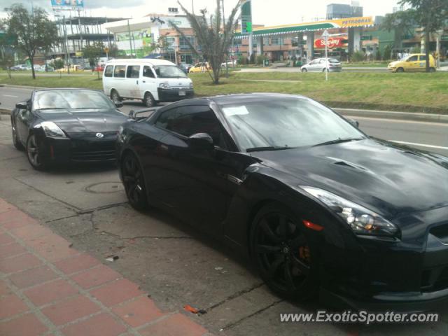 Nissan Skyline spotted in Bogota-Colombia, Colombia