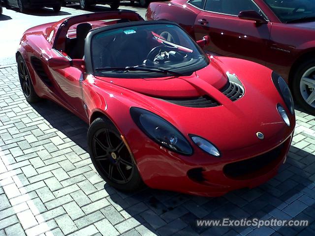 Lotus Elise spotted in Tampa, FL, Florida