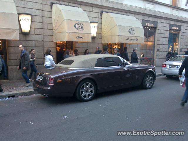 Rolls Royce Phantom spotted in Milano, Italy