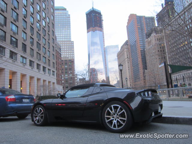 Tesla Roadster spotted in Manhattan, New York