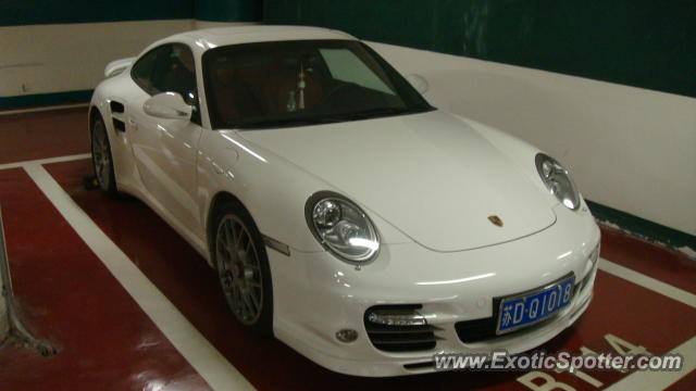 Porsche 911 Turbo spotted in SHANGHAI, China