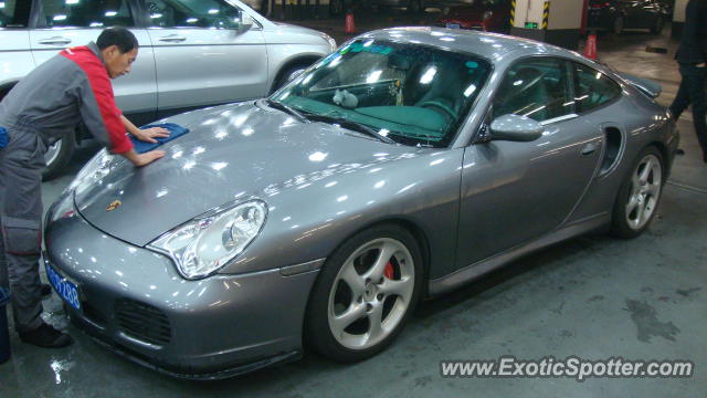 Porsche 911 Turbo spotted in SHANGHAI, China