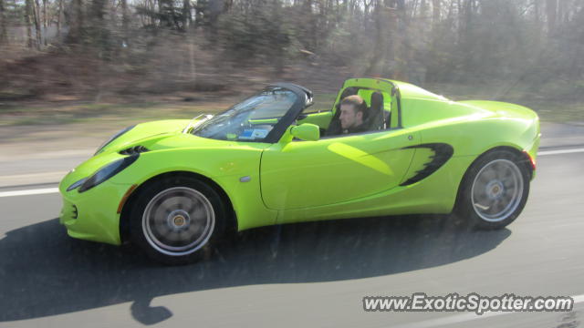 Lotus Elise spotted in Somerset, New York