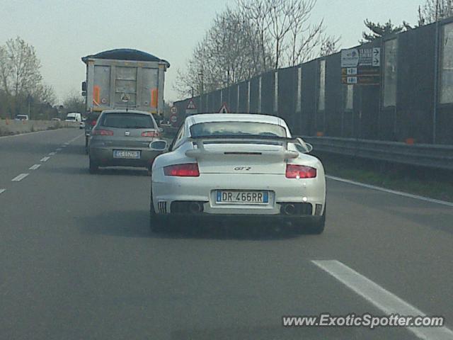 Porsche 911 GT2 spotted in Paderno Dugnano, Italy