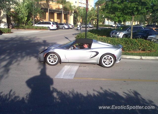 Lotus Elise spotted in Estero, Florida