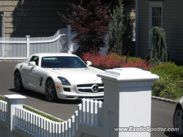 Mercedes SLS AMG spotted in New Canaan, Connecticut