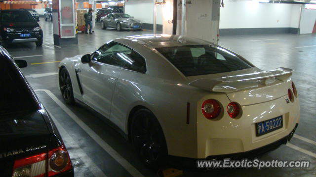 Nissan Skyline spotted in SHANGHAI, China