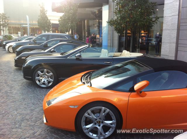 Lamborghini Gallardo spotted in Istanbul, Turkey