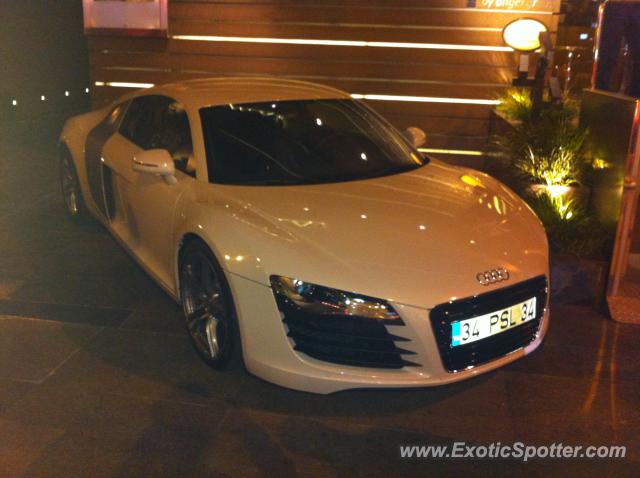 Audi R8 spotted in Istanbul, Turkey