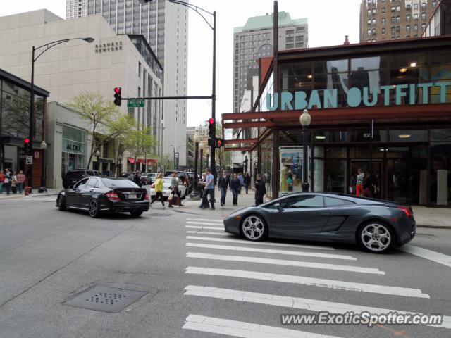 Lamborghini Gallardo spotted in Chicago, Illinois