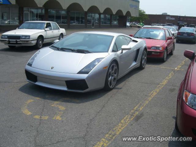 Lamborghini Gallardo spotted in Laval, Canada