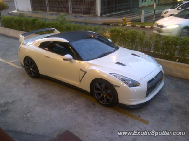 Nissan Skyline spotted in Miri, Sarawak, Malaysia