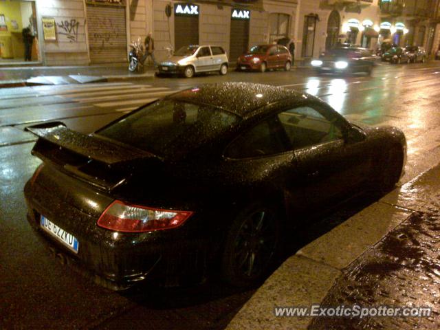 Porsche 911 GT3 spotted in Milano, Italy