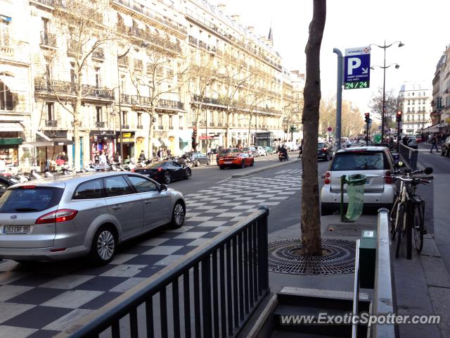 Mclaren MP4-12C spotted in Paris, France