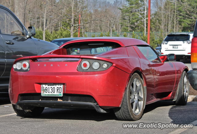 Tesla Roadster spotted in Falmouth, Maine