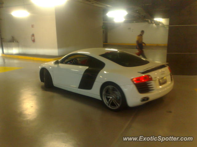 Audi R8 spotted in Guadalajara, Mexico