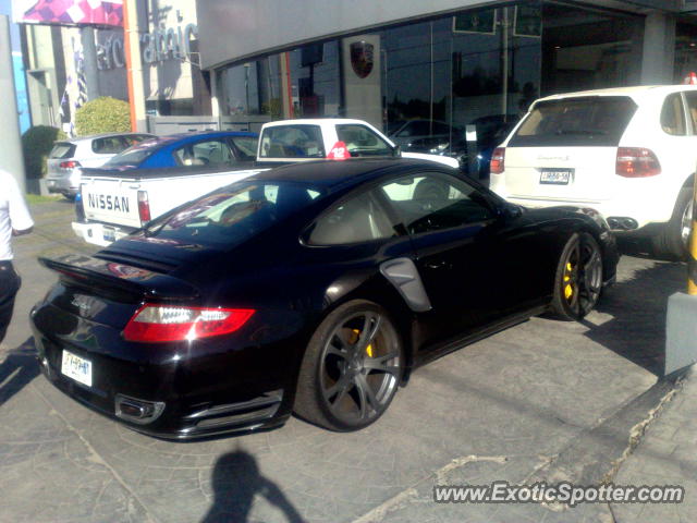 Porsche 911 Turbo spotted in Guadalajara, Mexico