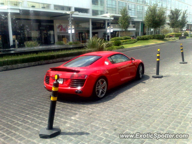 Audi R8 spotted in Guadalajara, Mexico