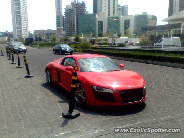 Audi R8 spotted in Guadalajara, Mexico