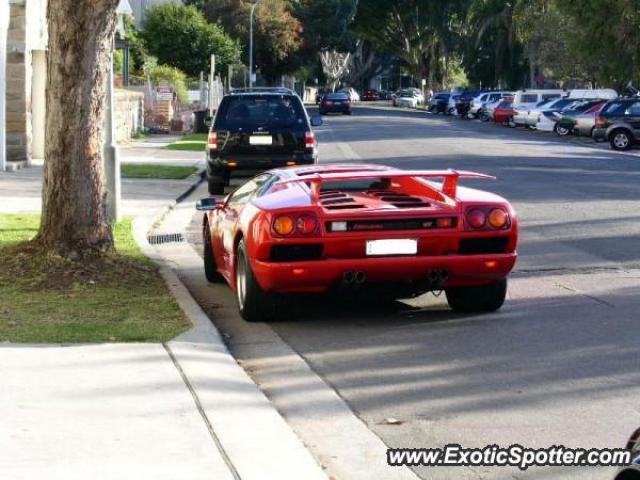 Lamborghini Diablo spotted in Sydney, Australia