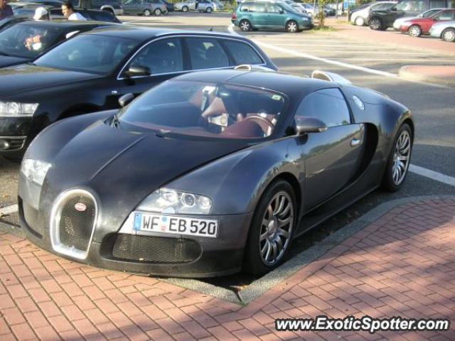 Bugatti Veyron spotted in Hessen, Germany