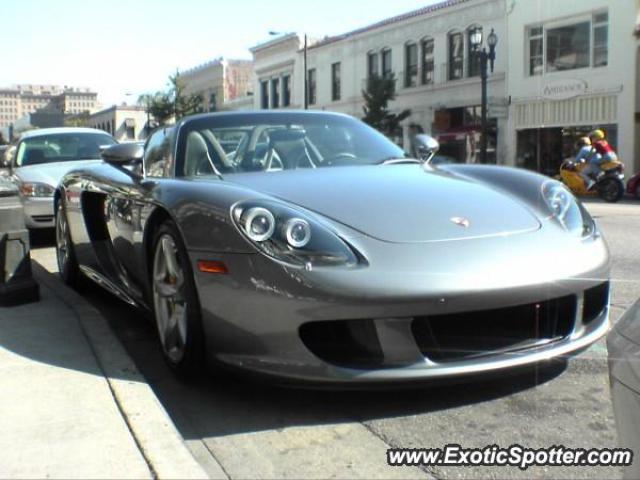 Porsche Carrera GT spotted in Pasadena, California