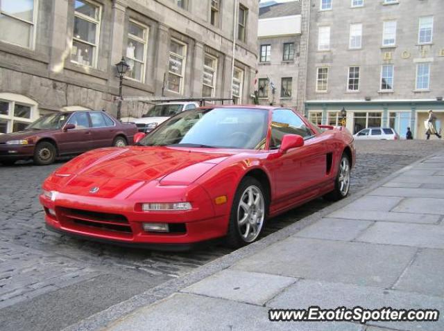 Acura NSX spotted in Montréal, Canada