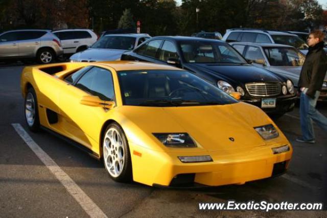 Lamborghini Diablo spotted in Greenwich, Connecticut