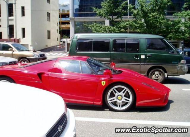 Ferrari Enzo spotted in Seoul, South Korea