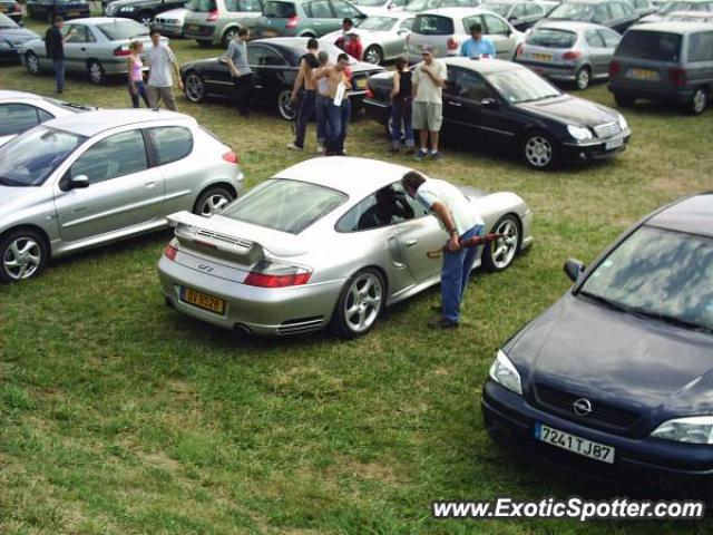 Porsche 911 GT2 spotted in Circuit du vigeant, France