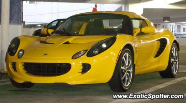 Lotus Elise spotted in Towson, Maryland