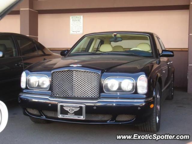 Bentley Arnage spotted in Honolulu, Hawaii