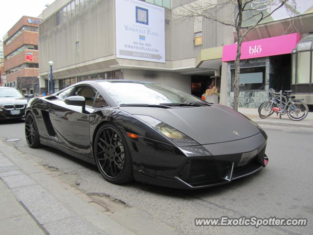 Lamborghini Gallardo spotted in Toronto, Canada