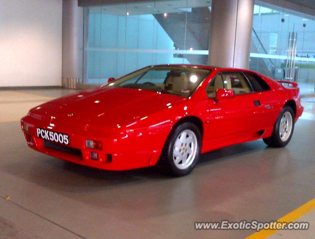 Lotus Esprit spotted in Subang Jaya, Malaysia