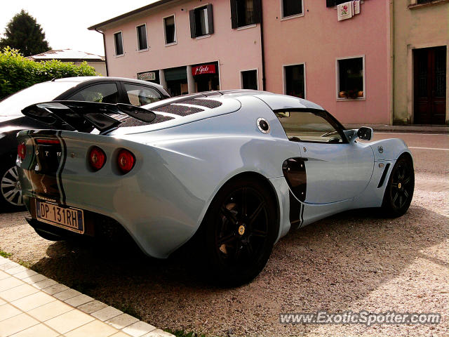 Lotus Exige spotted in Vittorio Veneto, Italy