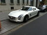 Mercedes SLS AMG