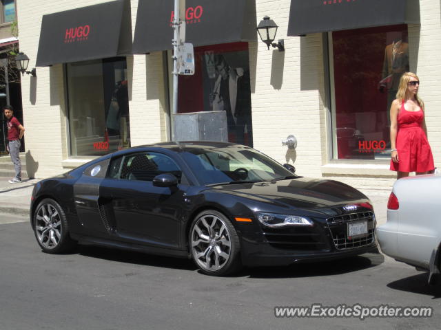 Audi R8 spotted in Toronto, Canada