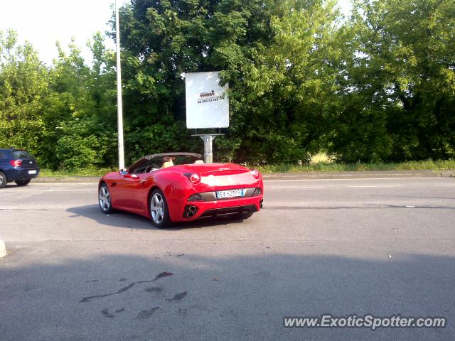 Ferrari California spotted in Paderno Dugnano, Italy