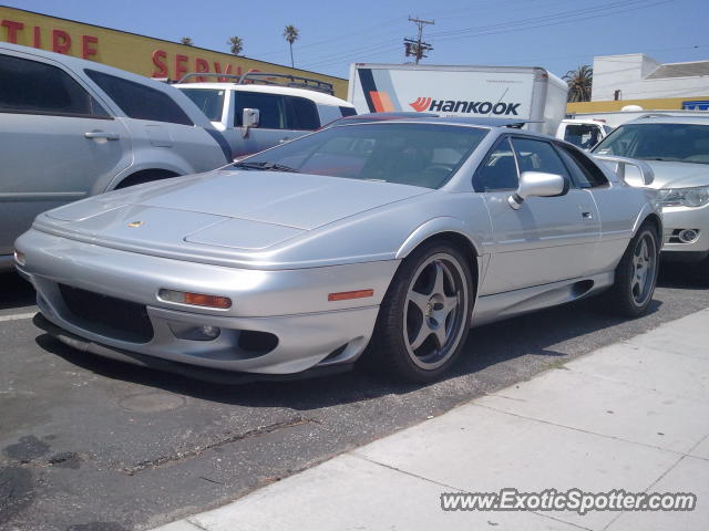 Lotus Esprit spotted in Santa Monica, California