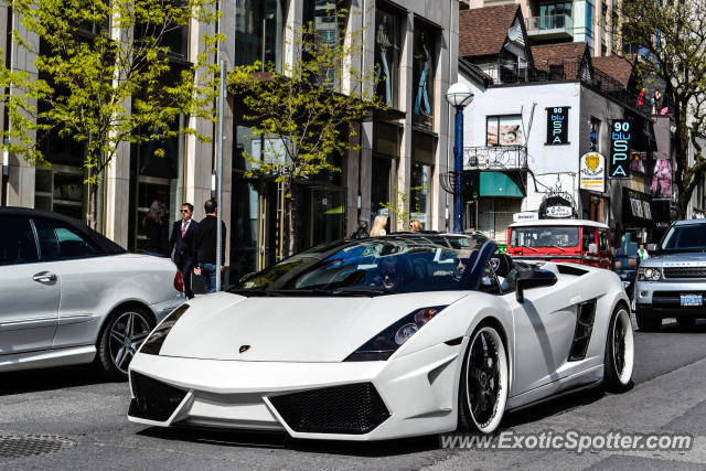 Lamborghini Gallardo spotted in Toronto, Canada