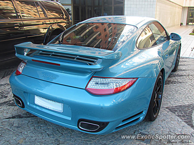 Porsche 911 Turbo spotted in Rio de Janeiro, Brazil