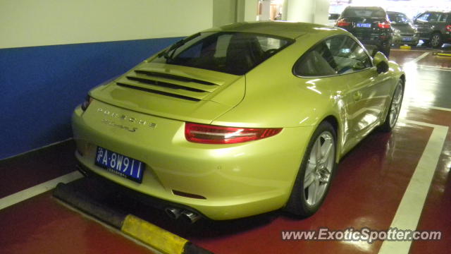 Porsche 911 spotted in SHANGHAI, China